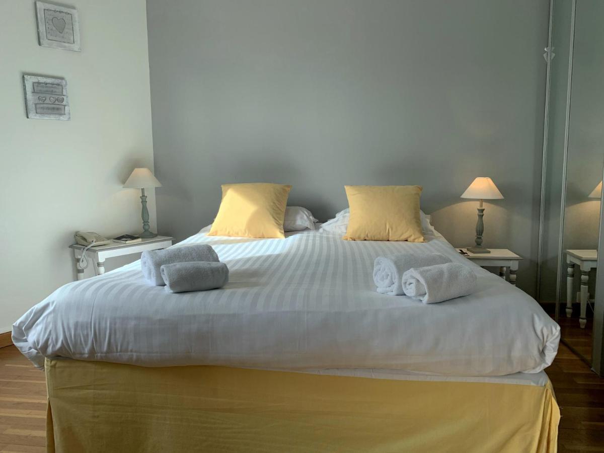 Hotel Causse Comtal Rodez, The Originals Relais Gages-le-Haut Zewnętrze zdjęcie