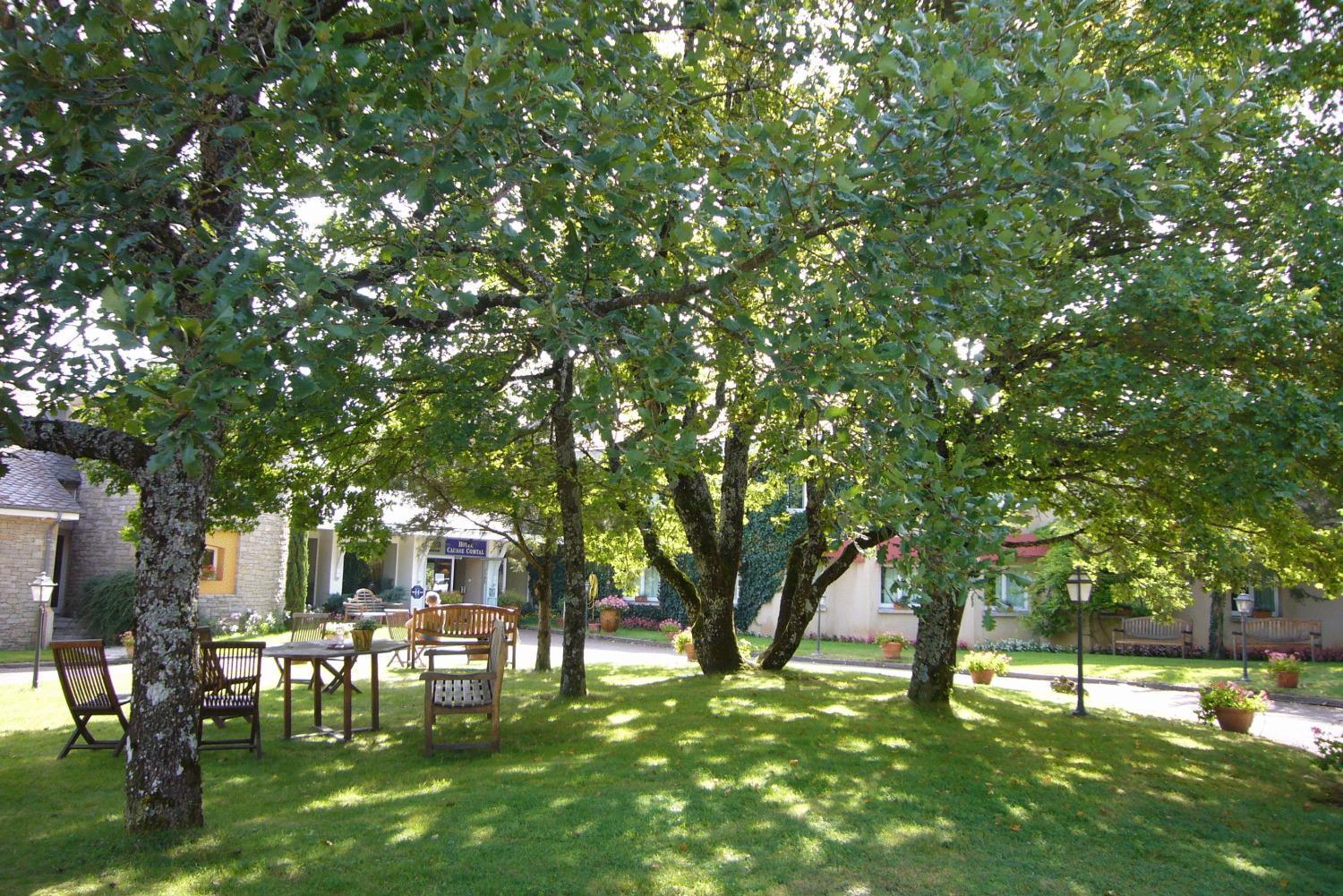 Hotel Causse Comtal Rodez, The Originals Relais Gages-le-Haut Zewnętrze zdjęcie